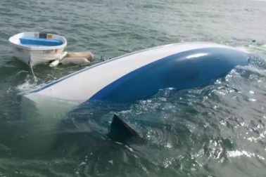 Cặp đôi bán mọi thứ để du lịch khắp thế giới nhưng lại gặp cái kết đắng