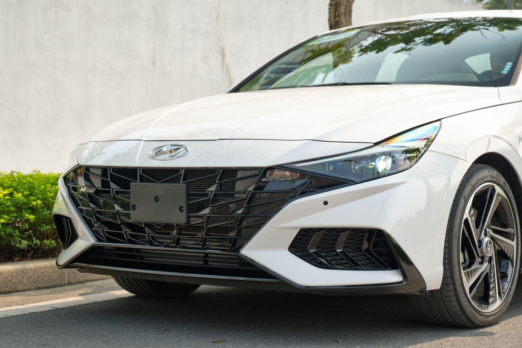 Trải nghiệm chi tiết Hyundai Elantra N-Line 2023: lái thú vị, đủ dính ghế - 2 Trải nghiệm chi tiết Hyundai Elantra N-Line 2023: lái thú vị, đủ dính ghế - 2