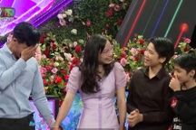 Hai con trai "hộ tống" bố đi tìm vợ, mừng rỡ khi cặp đôi đồng ý hẹn hò