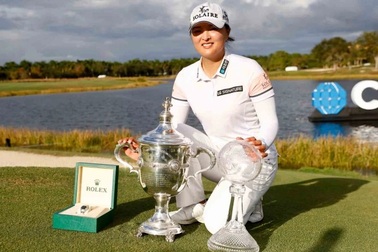 Ko Jin Young nhìn lại năm 2021 thành công vang dội