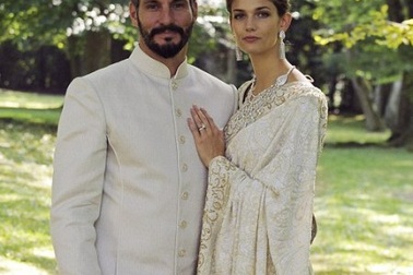 Siêu mẫu Mỹ kết hôn cùng chồng tỷ phú 