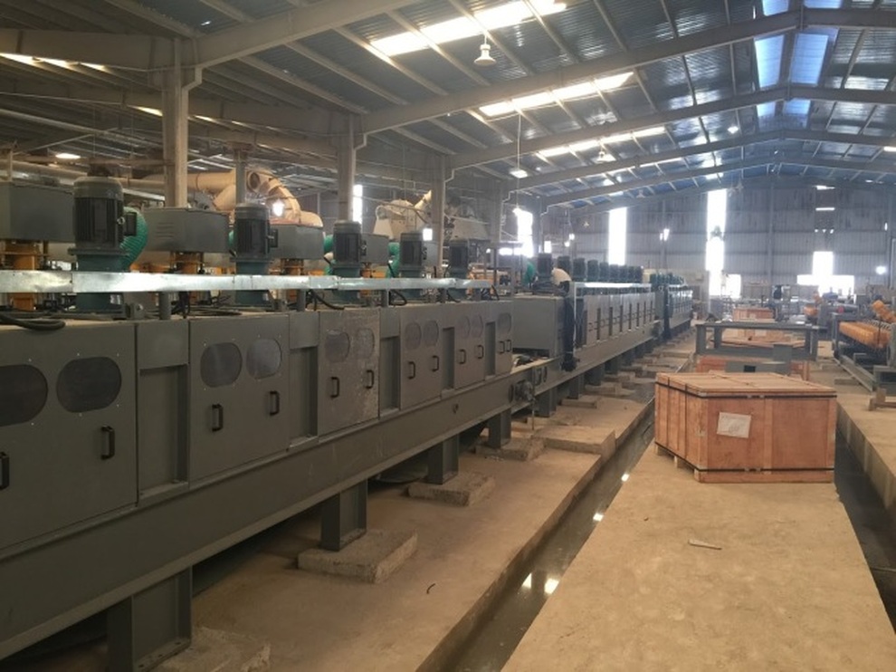 Việt Nam đã có thể vận hành dây chuyền làm gạch ốp lát cỡ lớn - 2 Việt Nam đã có thể vận hành dây chuyền làm gạch ốp lát cỡ lớn - 2