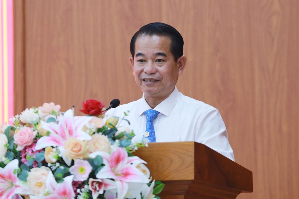 Ông Võ Tấn Đức làm Bí thư Đảng ủy UBND tỉnh Đồng Nai nhiệm kỳ mới - 1 Ông Võ Tấn Đức làm Bí thư Đảng ủy UBND tỉnh Đồng Nai nhiệm kỳ mới - 1