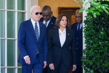 Tổng thống Biden và "phó tướng" Harris cùng công du châu Á