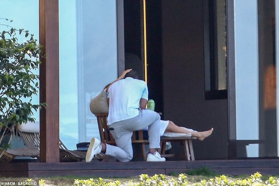 Jennifer Lopez và Alex Rodriguez xóa tan tin đồn chia tay - 3 Jennifer Lopez và Alex Rodriguez xóa tan tin đồn chia tay - 3
