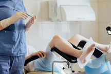 Để nhân viên làm "bác sĩ", phòng khám sản khoa ở TPHCM bị đình chỉ 12 tháng