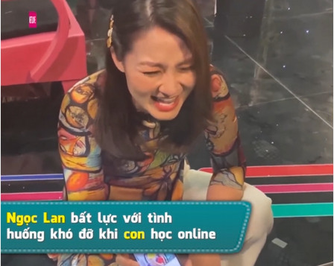 MC Quyền Linh gặp tình huống trớ trêu khi lọt vào camera của con học online - 1 MC Quyền Linh gặp tình huống trớ trêu khi lọt vào camera của con học online - 1