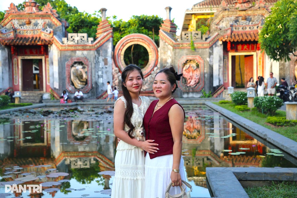 Cổng chùa Bà Mụ, điểm check-in thu hút du khách tại Hội An - 3