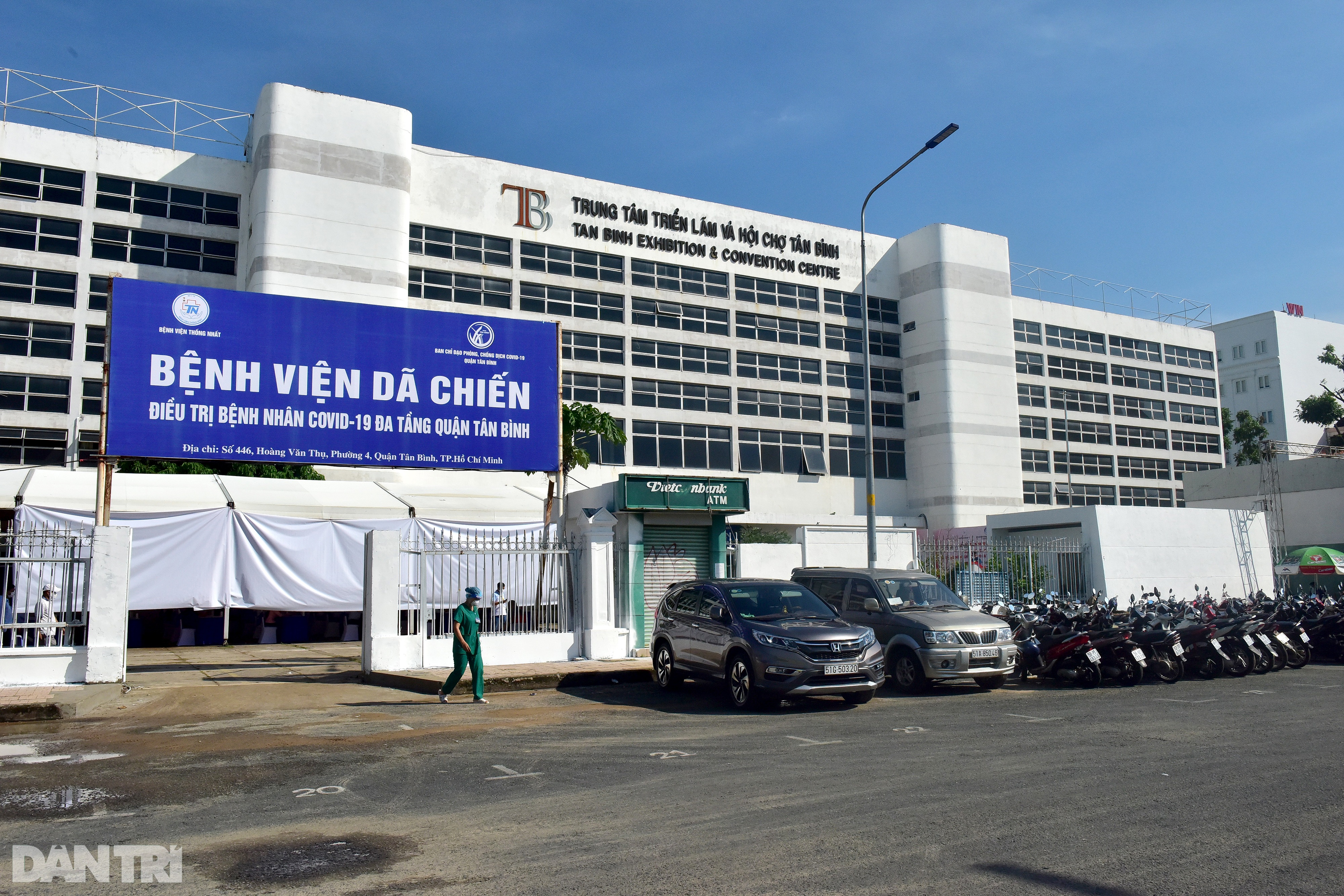 Biến Trung tâm hội chợ thành Bệnh viện dã chiến điều trị Covid-19 - 1 Biến Trung tâm hội chợ thành Bệnh viện dã chiến điều trị Covid-19 - 1