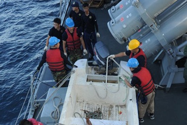 Cướp biển Somalia dọa giết tất cả con tin Hàn Quốc