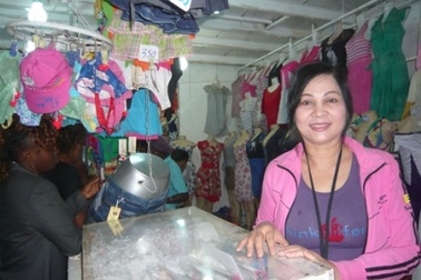 Người Việt mưu sinh ở Angola (P2): Chợ Đồng Xuân giữa lòng Luanda