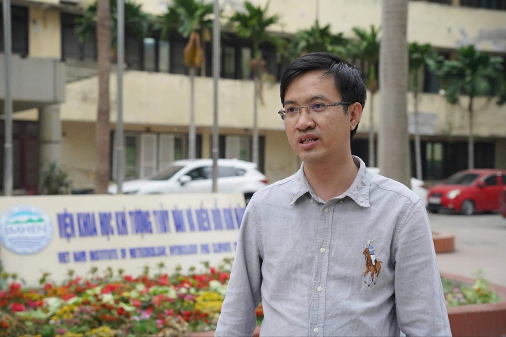 Nồm ẩm ở miền Bắc bất thường, người dân cần làm gì? - 1