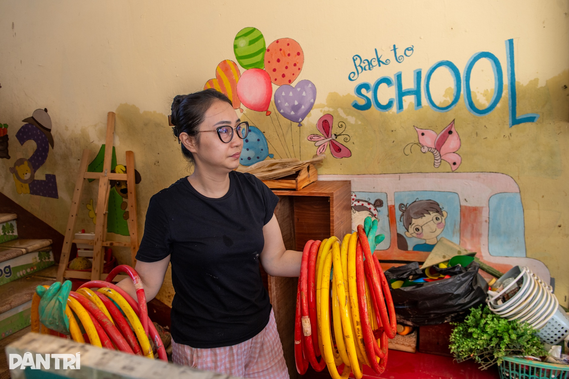 ថៃ ង្វៀន៖ សាលារៀនលិចក្នុងភក់ បន្ទាប់ពីទឹកស្រកចុះ - ៩ Thái nguyên: Trường lớp ngập trong bùn lũ sau khi nước rút - 9