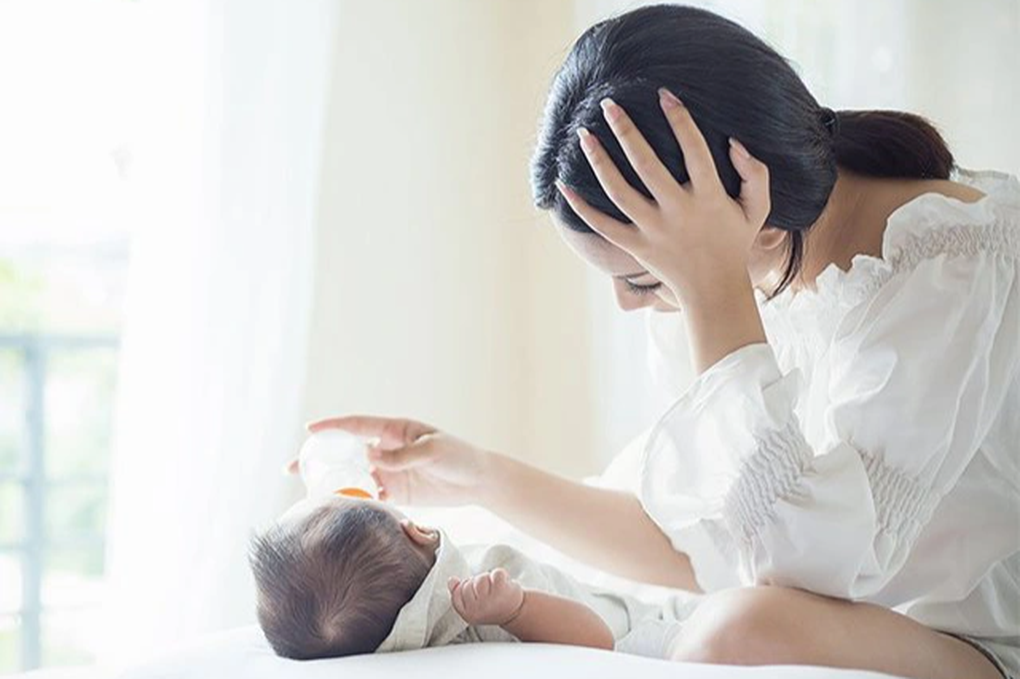 Thiếu nữ 21 tuổi tìm cách tự sát vì... trầm cảm sau sinh - 1 Thiếu nữ 21 tuổi tìm cách tự sát vì... trầm cảm sau sinh - 1