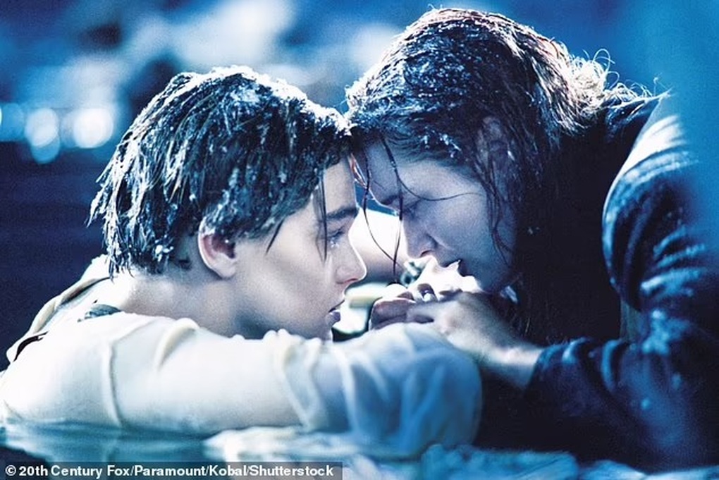 Nữ chính của Titanic cay cú vì câu nói cô ta béo nên Jack mới chết - 1 Nữ chính của Titanic cay cú vì câu nói cô ta béo nên Jack mới chết - 1