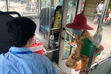 TPHCM có thêm 15 tuyến xe buýt hoạt động trở lại