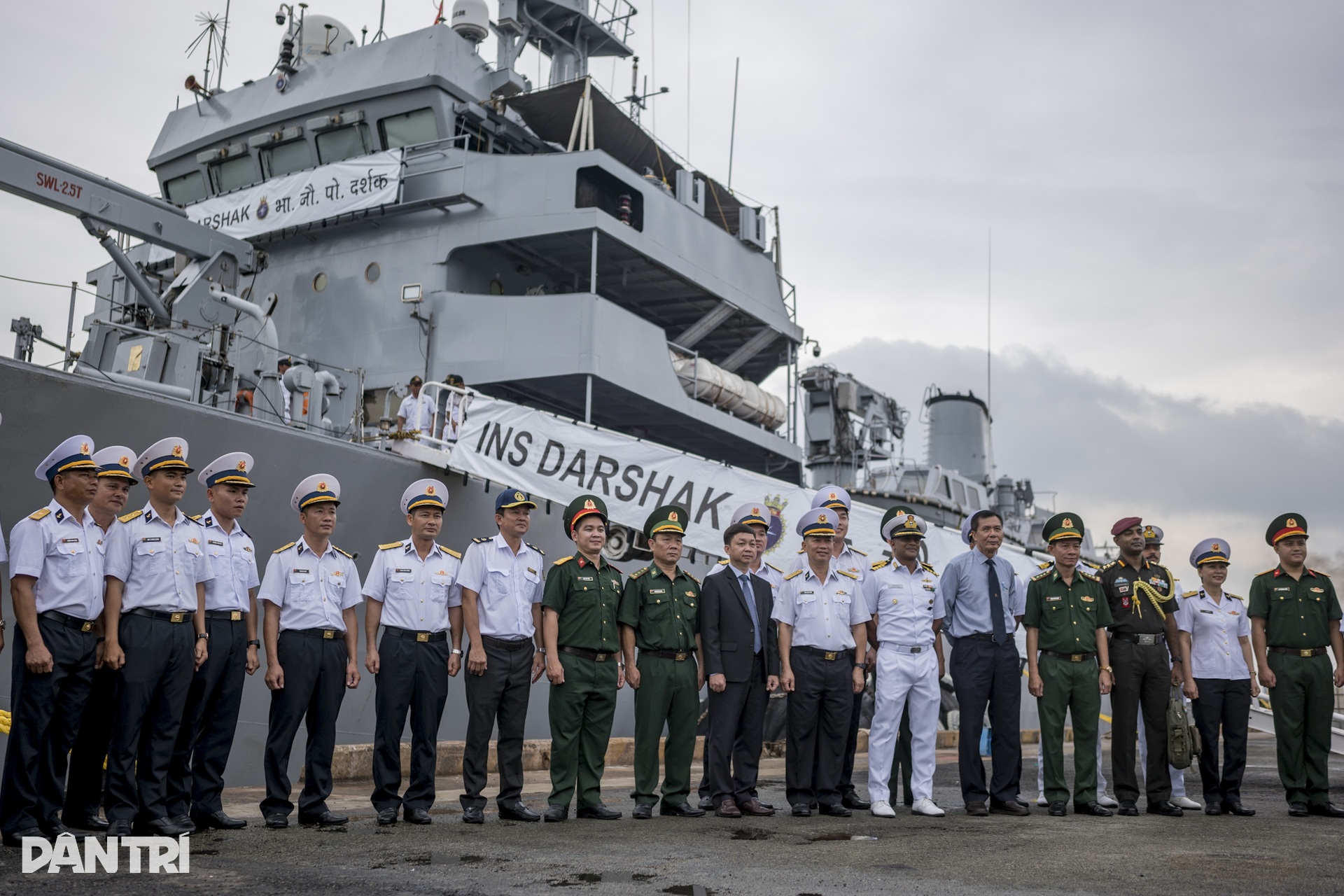 Tàu Hải quân Ấn Độ cập cảng Sài Gòn - 3 Tàu Hải quân Ấn Độ cập cảng Sài Gòn - 3
