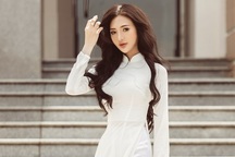 Hotgirl Quỳnh Như duyên dáng với áo dài