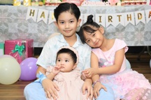 3 con của Khánh Thi: Con trai vô địch thế giới, con gái gây sốt vì đáng yêu