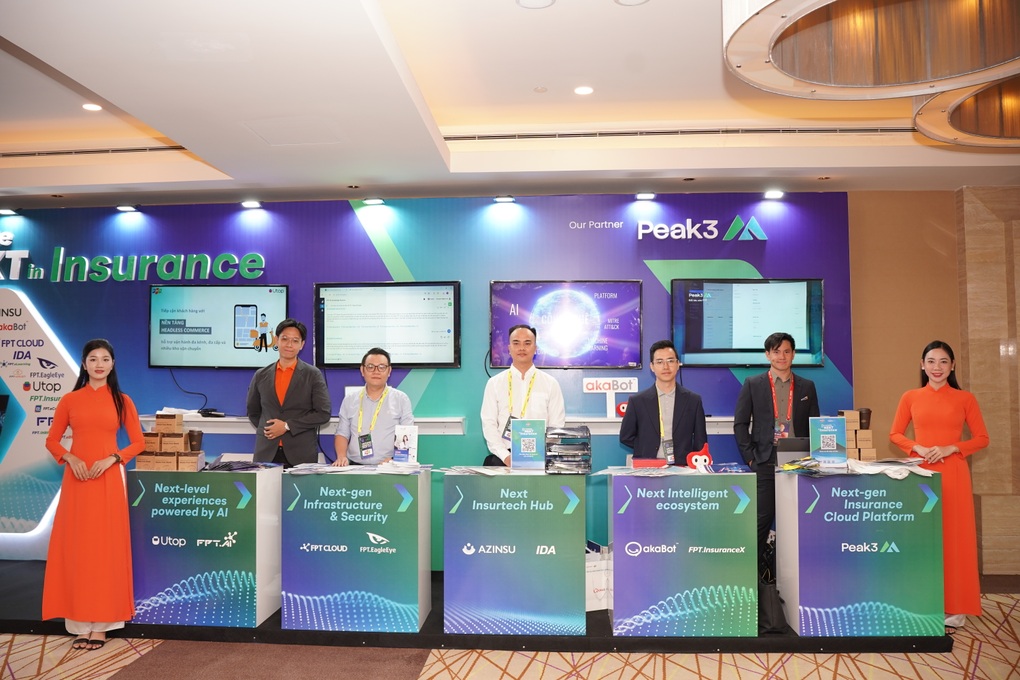 FPT.AI gây ấn tượng với nền tảng GenAI tại Vietnam Insurance Summit 2024 - 2