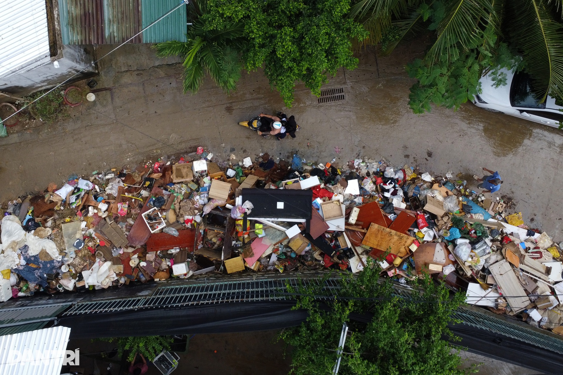 Nha Trang sau khi lũ rút - 9