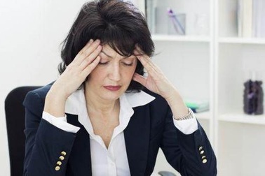 Mãn kinh sớm tăng nguy cơ gãy xương