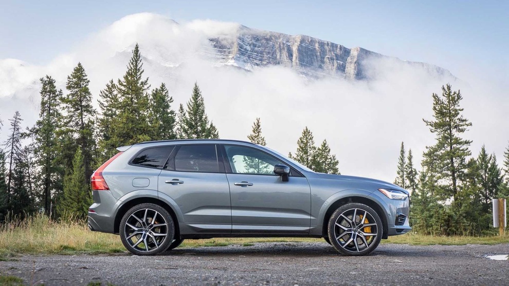 Volvo XC60 thế hệ mới sẽ trở thành xe chạy điện? - 1 Volvo XC60 thế hệ mới sẽ trở thành xe chạy điện? - 1