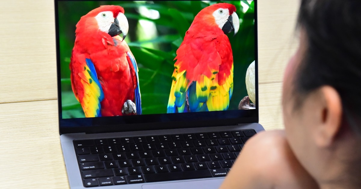 View - Đánh giá Macbook Pro M3: Có còn đáng mua? | Báo Dân trí