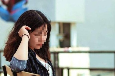 Bị đuổi việc vì đi vệ sinh nhiều lần trong kỳ kinh nguyệt