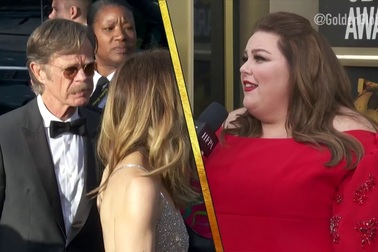 Chrissy Metz rạng rỡ với váy đỏ