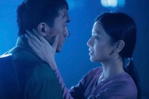 "Mưa đỏ" vượt mốc 200 tỷ đồng, thành phim chiến tranh có doanh thu cao nhất