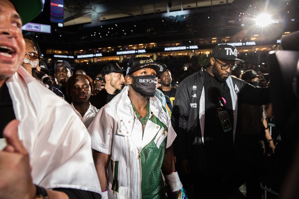 Độc cô cầu bại Floyd Mayweather hòa ngôi sao Youtube Logan Paul - 2 Độc cô cầu bại Floyd Mayweather hòa ngôi sao Youtube Logan Paul - 2