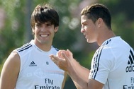 Kaka: “Messi xuất sắc hơn C.Ronaldo”
