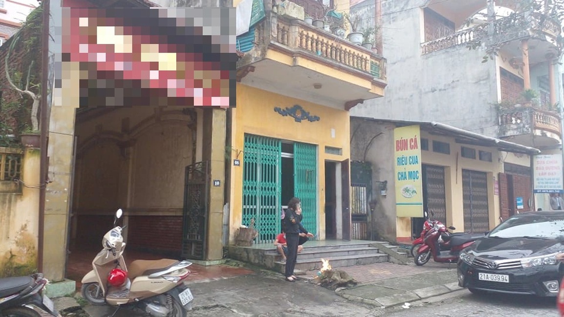 Phát hiện người đàn ông treo cổ tự tử trong khách sạn - 1 Phát hiện người đàn ông treo cổ tự tử trong khách sạn - 1
