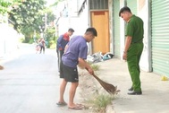 Buộc 3 người phải thu gom gần 35kg tờ rơi đã rải ở Tây Ninh