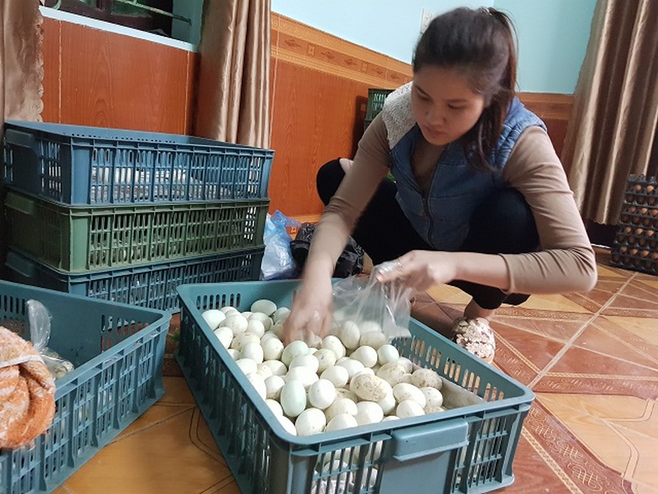 Cậu bé như “ngọn đuốc” trong vụ hoả hoạn tiếp tục được bạn đọc Dân trí giúp đỡ - 3 Cậu bé như “ngọn đuốc” trong vụ hoả hoạn tiếp tục được bạn đọc Dân trí giúp đỡ - 3