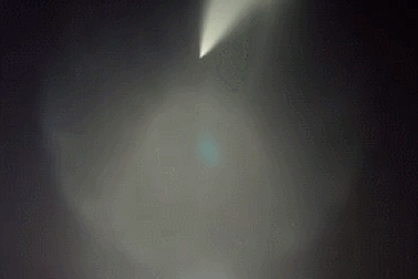 Clip "ánh sáng bí ẩn trên bầu trời đêm" gây xôn xao mạng xã hội tuần qua