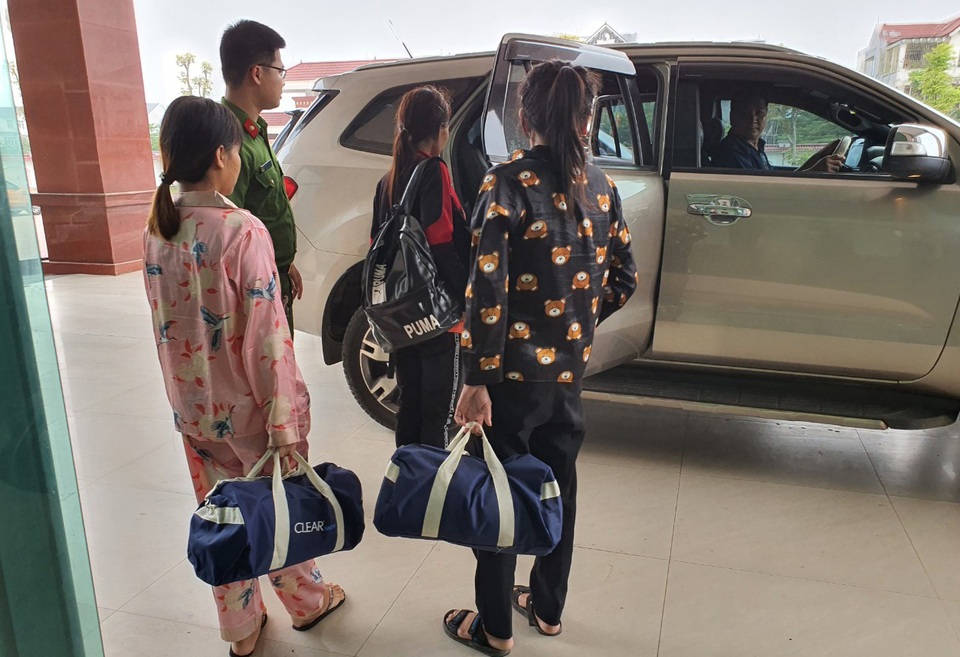 3 số phận éo le của 3 người phụ nữ vượt biên bán bào thai - 3 3 số phận éo le của 3 người phụ nữ vượt biên bán bào thai - 3