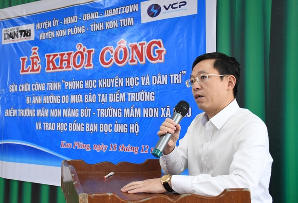 Bạn đọc Dân trí chung tay sửa chữa 4 trường học tan hoang sau bão, lũ - 2 Bạn đọc Dân trí chung tay sửa chữa 4 trường học tan hoang sau bão, lũ - 2