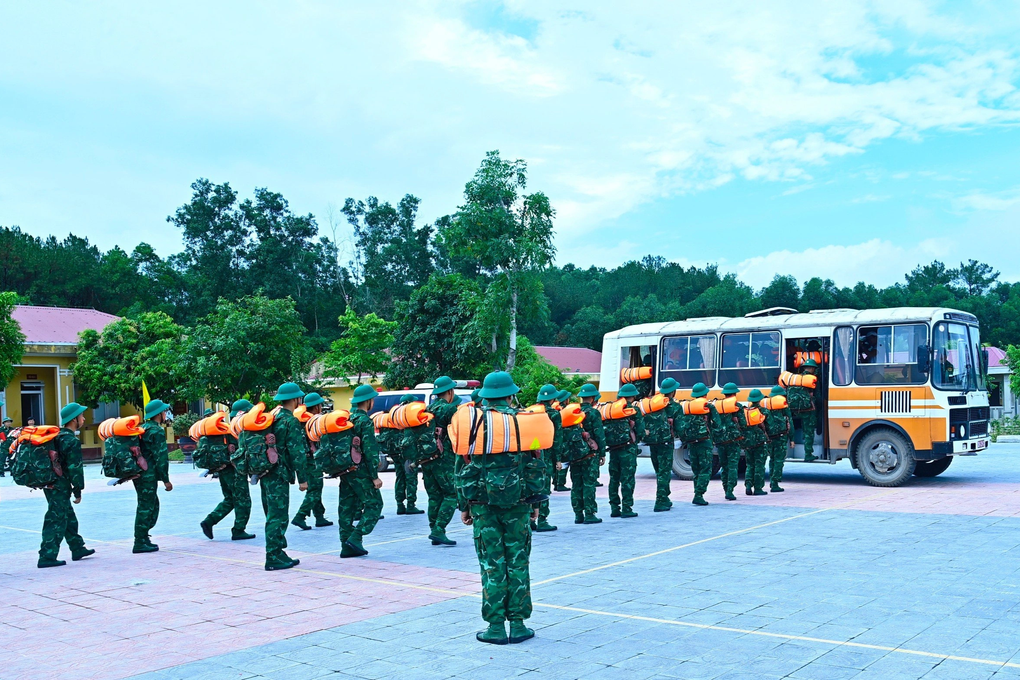 Hơn 1.000 người tham gia diễn tập ứng phó sự cố tràn dầu tại cảng Chân Mây - 2 Hơn 1.000 người tham gia diễn tập ứng phó sự cố tràn dầu tại cảng Chân Mây - 2
