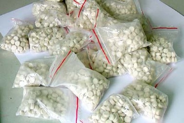 Hà Nội: Bắt đối tượng buôn ma túy tổng hợp giao dịch theo… cân