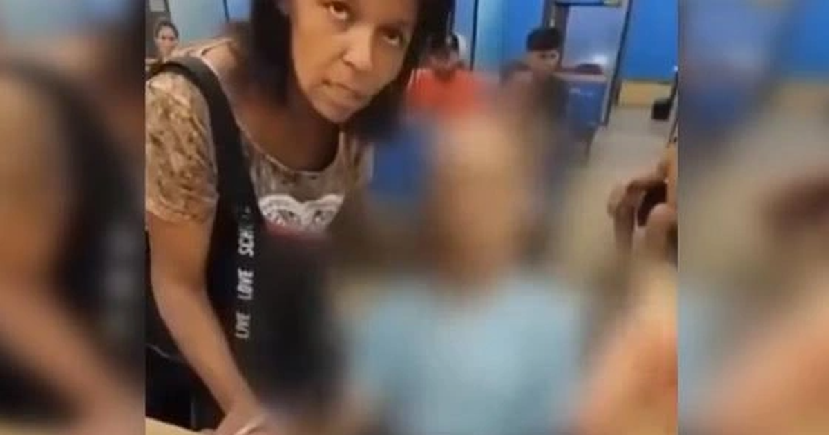 View - Người phụ nữ gây sốc khi đưa thi thể chú đến ngân hàng ký giấy vay tiền | Báo Dân trí