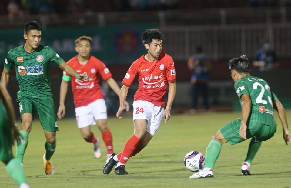 Sốt vé xem Lee Nguyễn đối đầu với Quang Hải ở sân Thống Nhất - 1 Sốt vé xem Lee Nguyễn đối đầu với Quang Hải ở sân Thống Nhất - 1