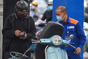 Giá xăng bật tăng sau 5 phiên giảm