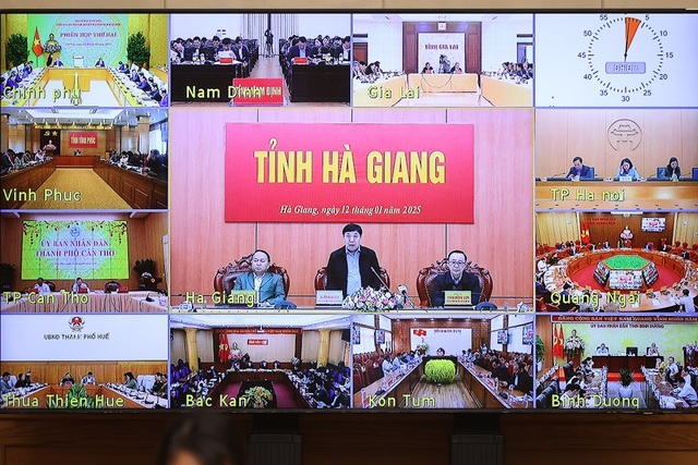 Thủ tướng: 350 ngày đêm xóa 240.000 nhà tạm, nhà dột nát trên cả nước - 3 Thủ tướng: 350 ngày đêm xóa 240.000 nhà tạm, nhà dột nát trên cả nước - 3