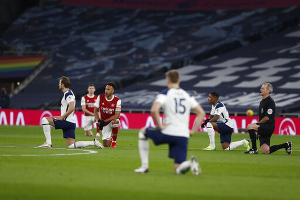 Tottenham 2-0 Arsenal: Son Heung Min tạo siêu phẩm - 13 Tottenham 2-0 Arsenal: Son Heung Min tạo siêu phẩm - 13