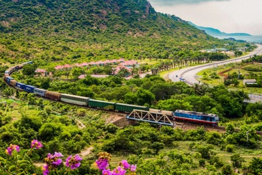 Sớm ban hành quy chuẩn để làm đường sắt Lào Cai - Hà Nội - Hải Phòng