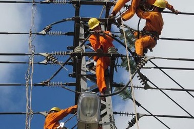 Đường dây 500kV Đà Nẵng gặp sự cố, mất điện cả 3 miền 