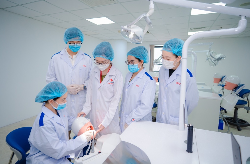 HIU công bố học phí nhập học năm 2023 cho tân sinh viên - 5 HIU công bố học phí nhập học năm 2023 cho tân sinh viên - 5