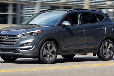 Hyundai triệu hồi Tucson 2016 vì lỗi hộp số